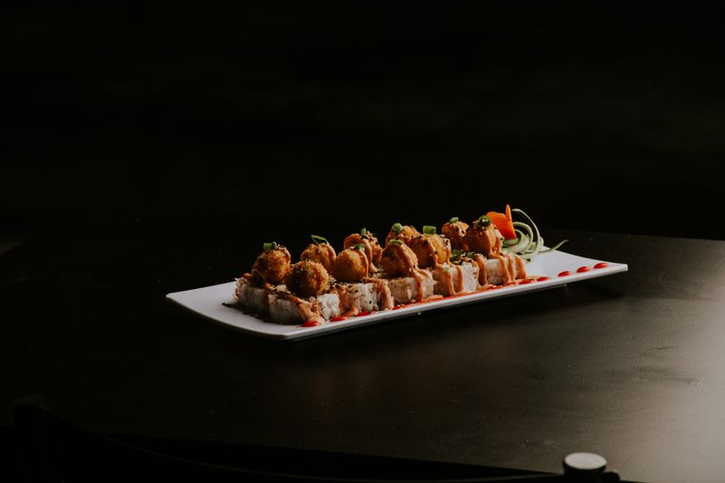 Crispy shrimp roll sushi bij SushiPoint