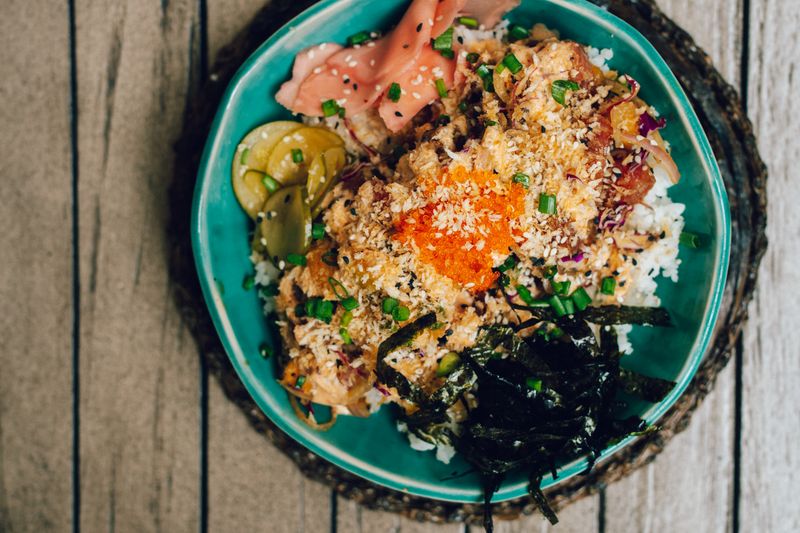 Zalm poke bowl van SushiPoint sushi point Den Haag